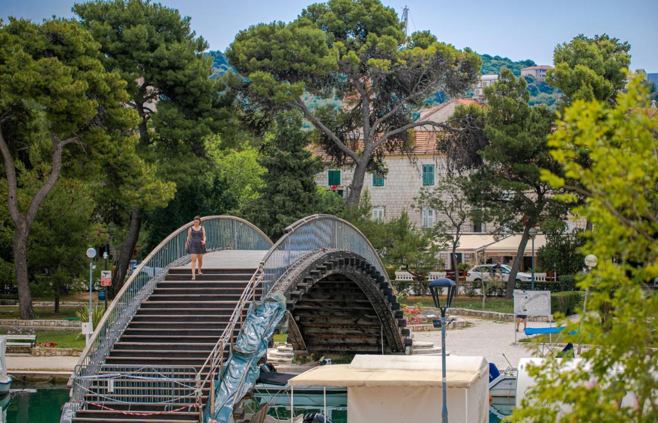 Luxury Rooms Il Ponte Trogir Exterior photo